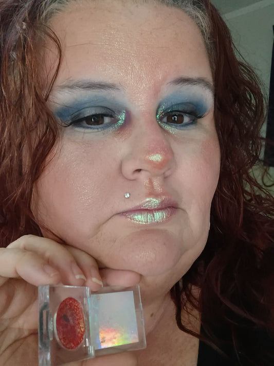 Prismatic Diamond Metallic Eyeshadow