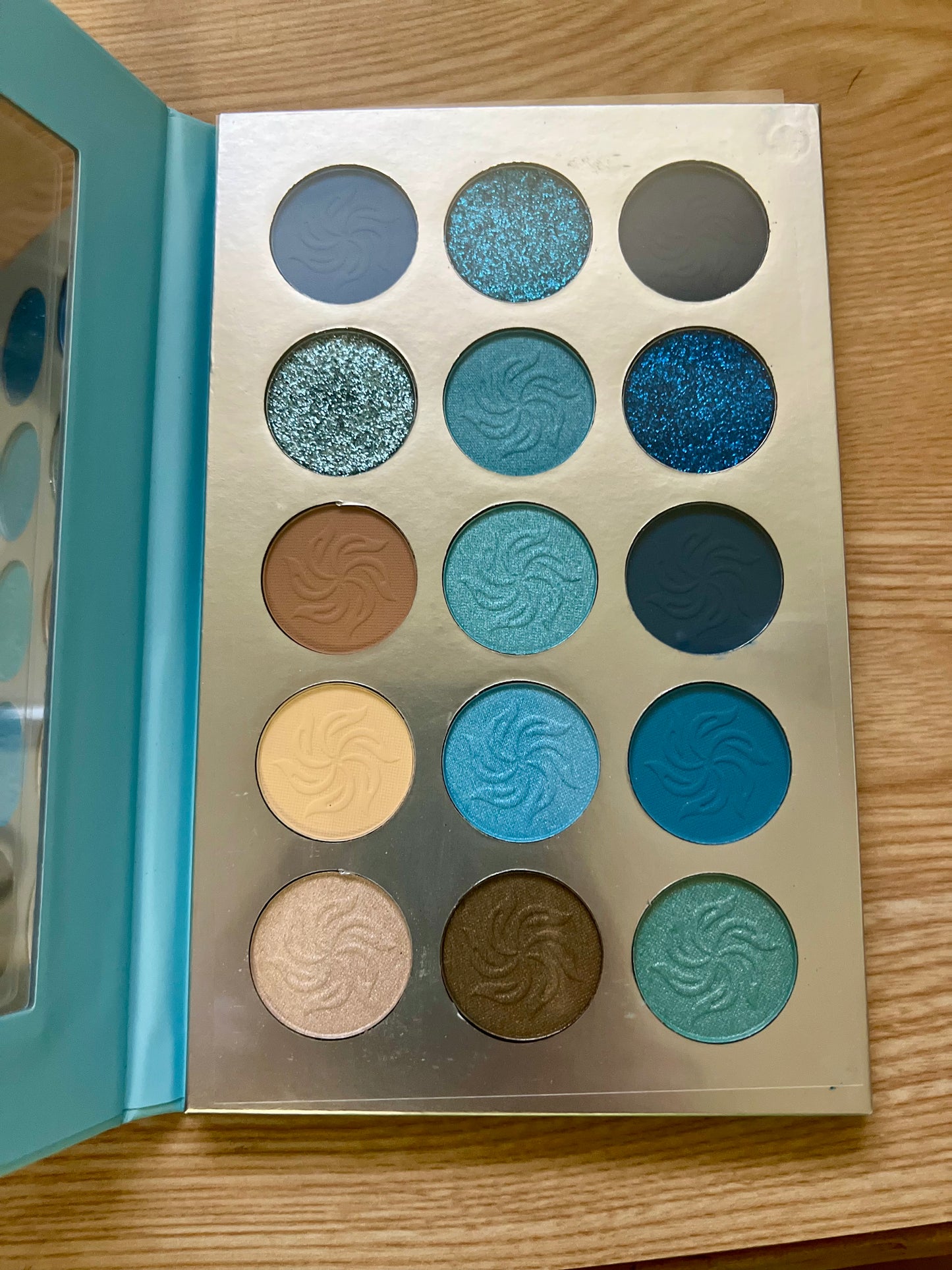 Vickipboutique Ocean Inspired Makeup Palette - 16 Shades - VP Boutique Cosmetics